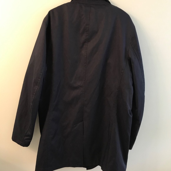 Banana Republic trench w/ removable lining - Picture 8 of 8